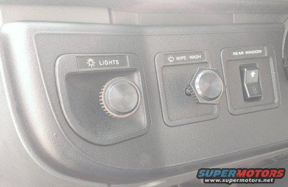 wp_20140502_012.jpg Black trim panels reinstalled