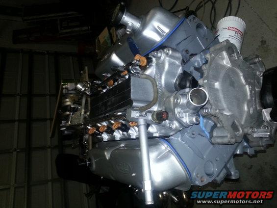 Ford V8 engine with fuel injectors and oil filter