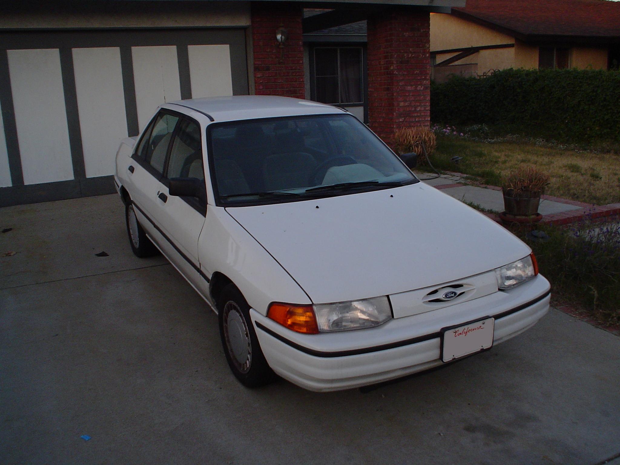 1993 Ford Escort