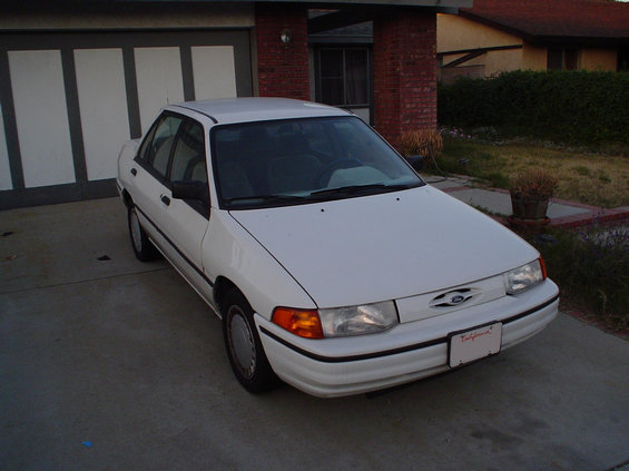 escort_big.jpg A nice shot of the front end.