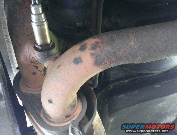 wp_20140523_004.jpg Catalytic converter (intake)