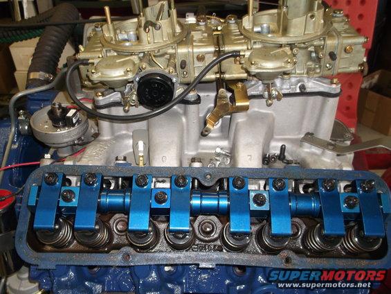 Engine with dual carburetors and blue valve covers