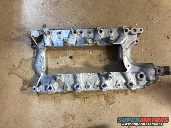 img_0609.jpg Hollowed out 351 Manifold.
