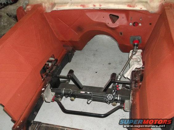 dscf10861.jpg Fender aprons tacked in.