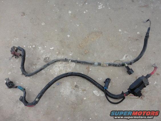 Original 1995 charging harness (top) vs. 1997~2003* Ford Expedition charging harness (bottom)