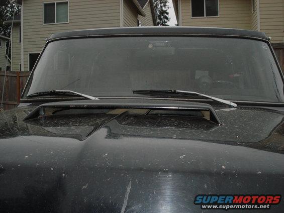 Black hood and windshield with scoop