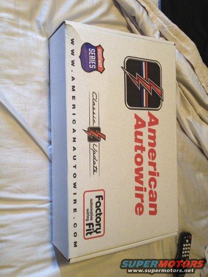 Cardboard box for American Autowire Classic Update Highway Series, with logos and website
