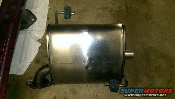 Exhaust muffler with bent pipe and mounting bracket