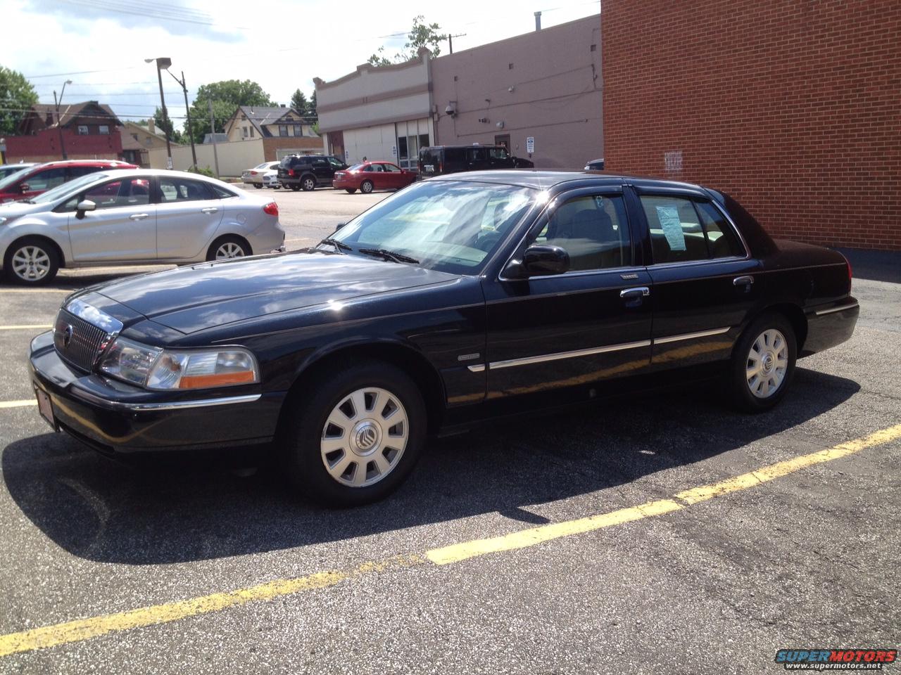 2004 Mercury Grand Marquis photo