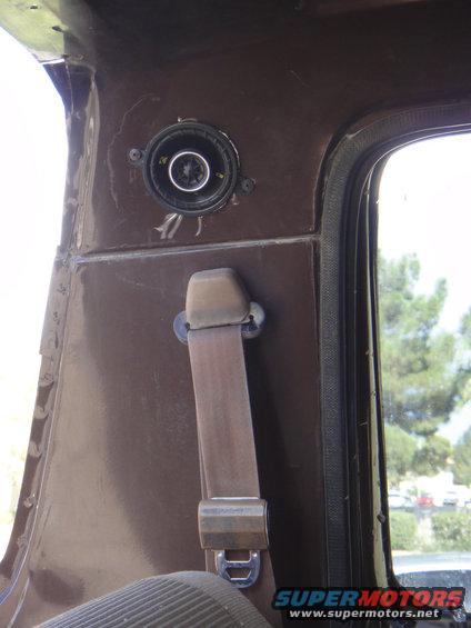 Speaker B pillar