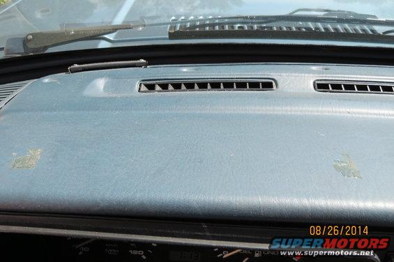 Blue dashboard with air vents and a windshield wiper visible. Date stamp reads 08/26/2014