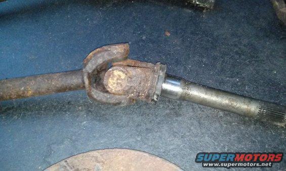 Rusty driveshaft U-joint with splined end
