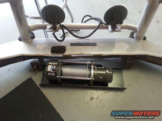 20140823_145749.jpg fit is going to be tight, so the bumper itself will need to be trimmed to accommodate the winch lever and mount.