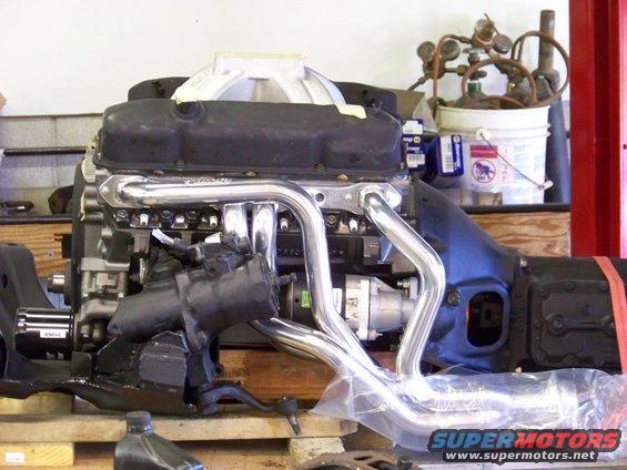 Engine with chrome headers and intake manifold