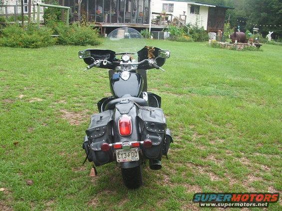 Motorcycle rear view with saddlebags and license plate CY3-F00