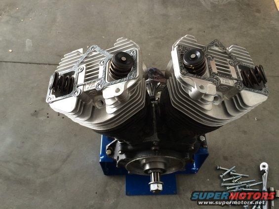 img_3656.jpg 1975 Shovelhead 74 engine build