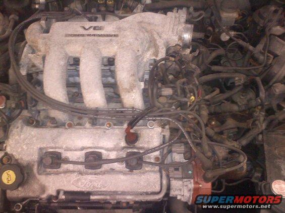 V6 DOHC 24-valve engine with Ford branding