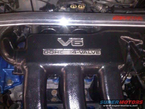Engine intake manifold with V6 DOHC 24-VALVE badging