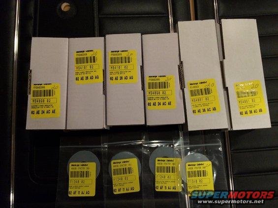 img_4138.jpg 1965 Mustang Interior Door/Window Cranks