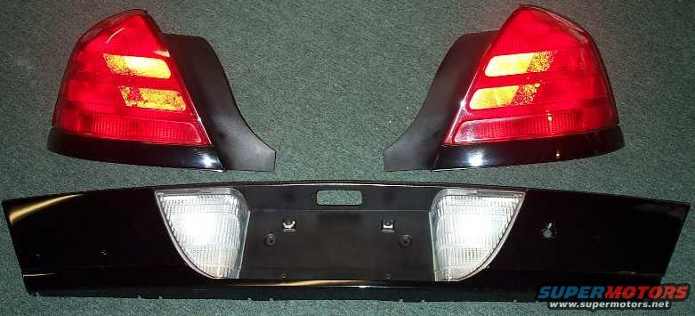 2001-taillamps-fascia.jpg The gloss black fascia and solid red taillamps from a 2001 P71.