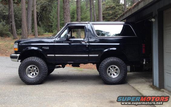 bronco-garage-2.jpg