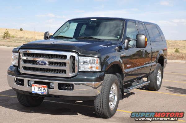 Black Ford F-250 Super Duty truck, 2005 model year