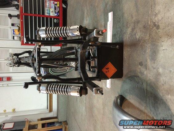 1975 Shovelhead swingarm strutless rear fender mounts