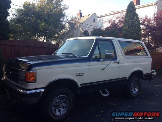 img_1117.jpg The day it arrived in Ohio from So. Cal.  1989 XLT w 5.0L 302 V8 4x4. E4OD. 29" tires on OEM rims and suspension.