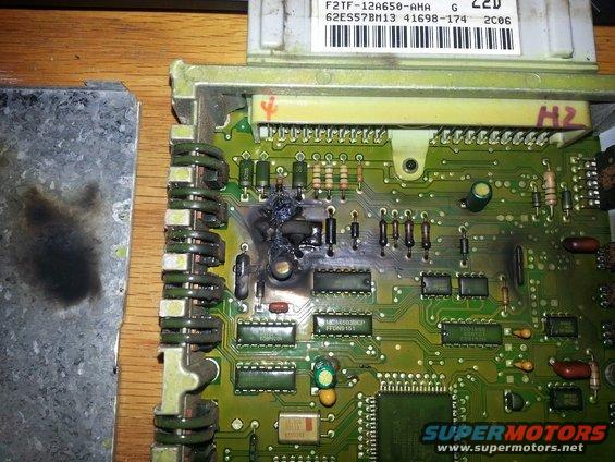 eecburned92sg.jpg '92 EEC Burned, probably due to reversing polarity with jumper cables, based on the exploded diode