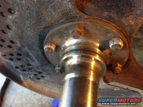 Closeup of the discolored spindle.  Could this be the source of my vibration at speed? (Hint: No)
