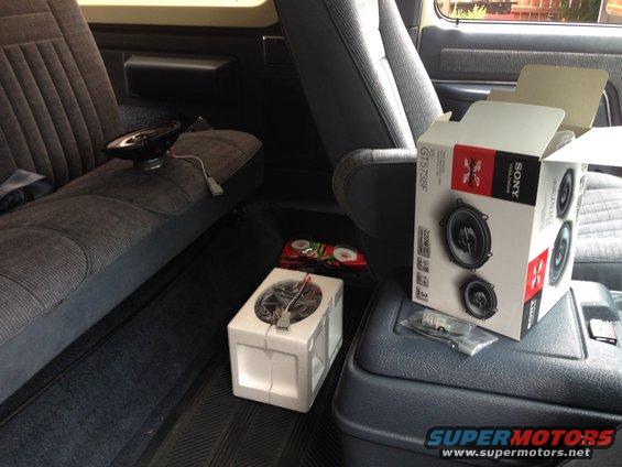 img_2267.jpg New rear and front speakers.  All from Crutchfield.com.  