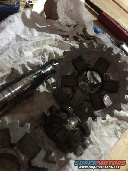 1975 Shovelhead four speed transmission clutch and main gear set