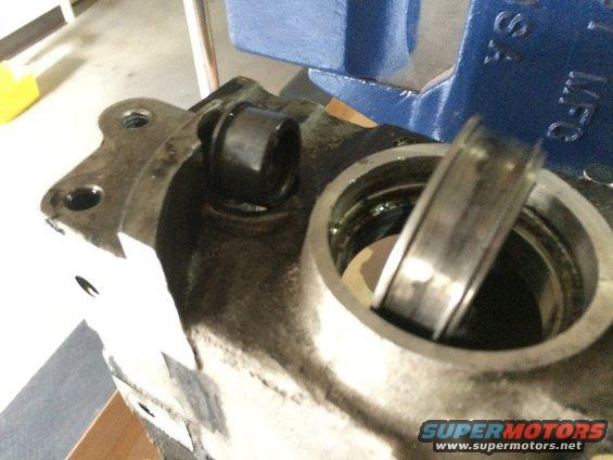 1975 Shovelhead four speed transmission countershaft bushing and clutch side race