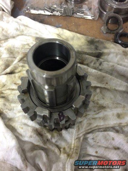 1975 Shovelhead four speed transmission third gear on countershaft
