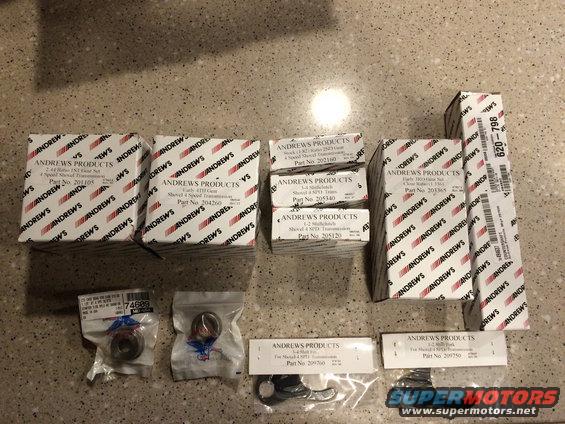 1975 Shovelhead 4 speed Andrews gear kit, countershaft, and countershaft bushings