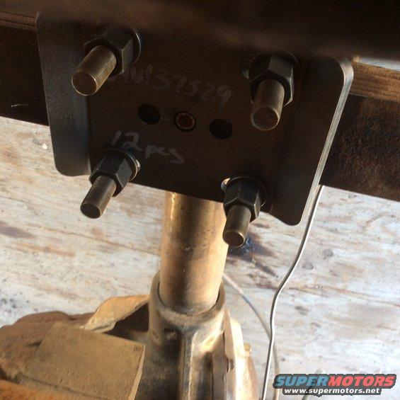 image.jpg New top plates and u bolts