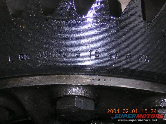 Differential gear with GM part number 3938515 and date stamp 10 41 6 26