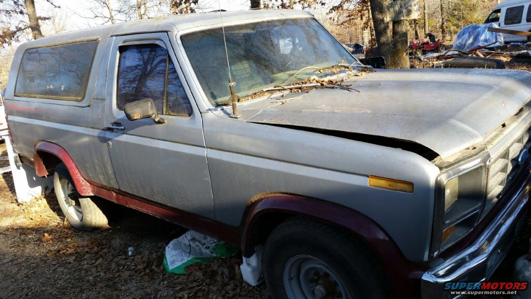 1984 Ford Bronco photo