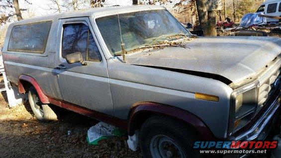 Old Ford Bronco, looks like it's from the early 80s