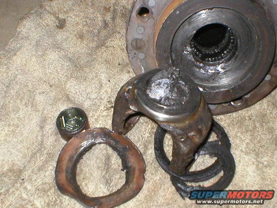 p2010053.jpg The yoke section...