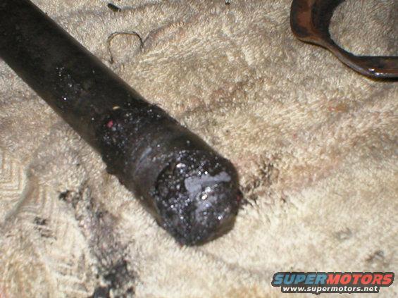 p2010054.jpg ....and the shaft.