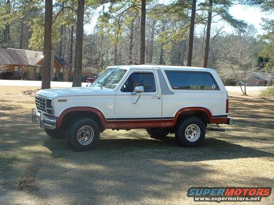 mybronco-001.jpg Betty Ford-1984 Bronco XLT