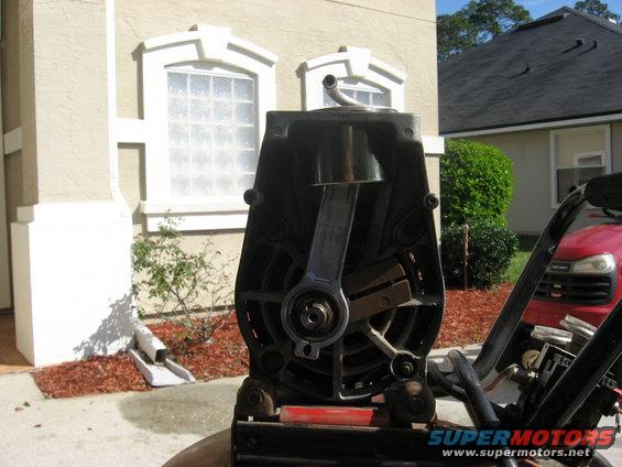 Craftsman oilless air compressor internal mechanism with connecting rod