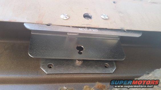 Interior hi-lift mount with Simpson branding