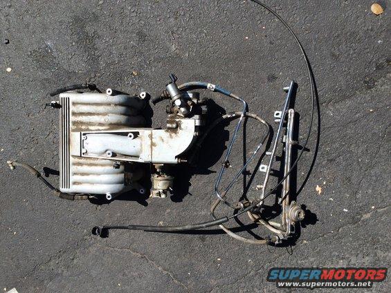 Ford Explorer 5.0 upper intake manifold with fuel rail and throttle body components