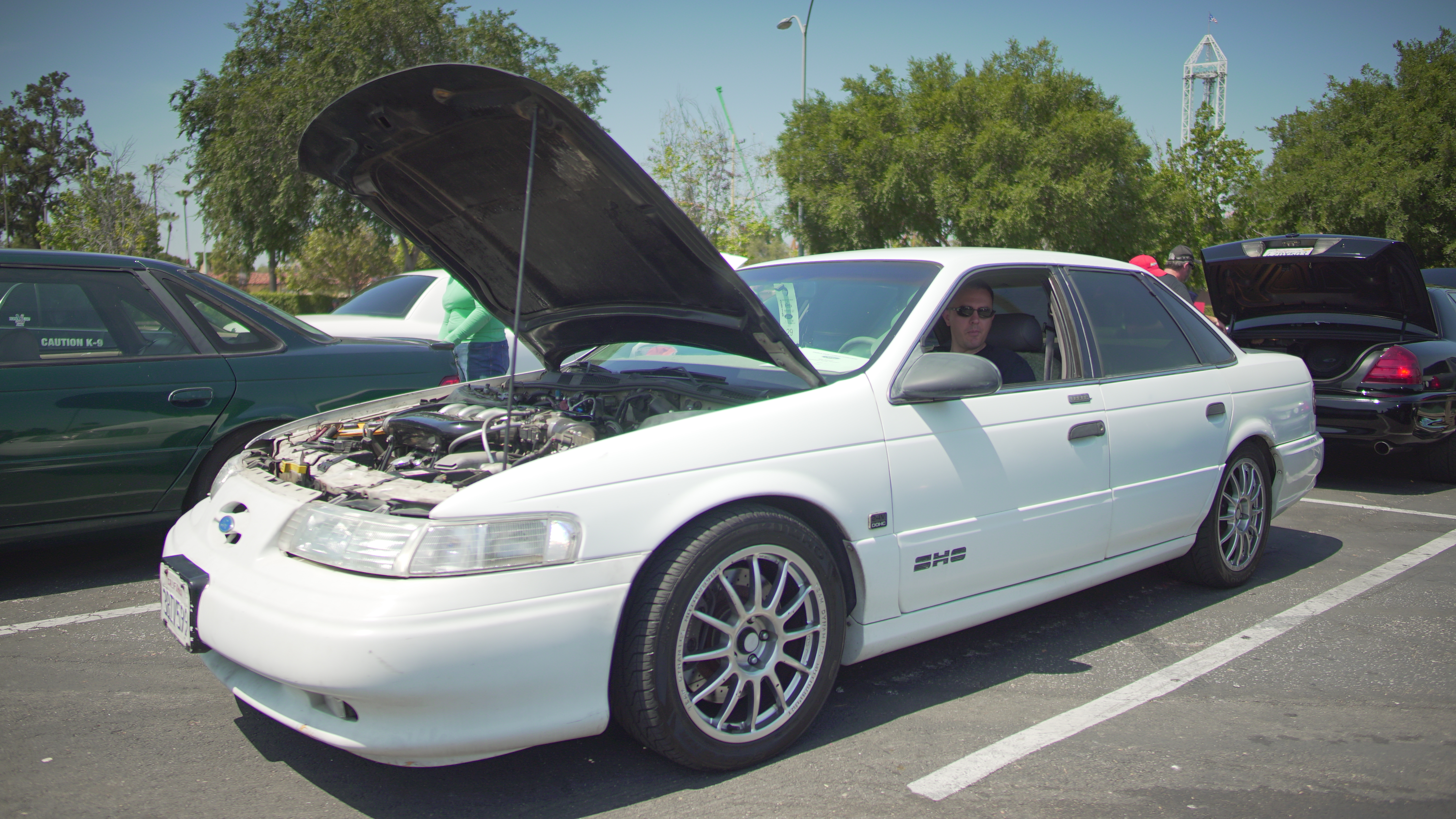 1995 Ford Taurus photo