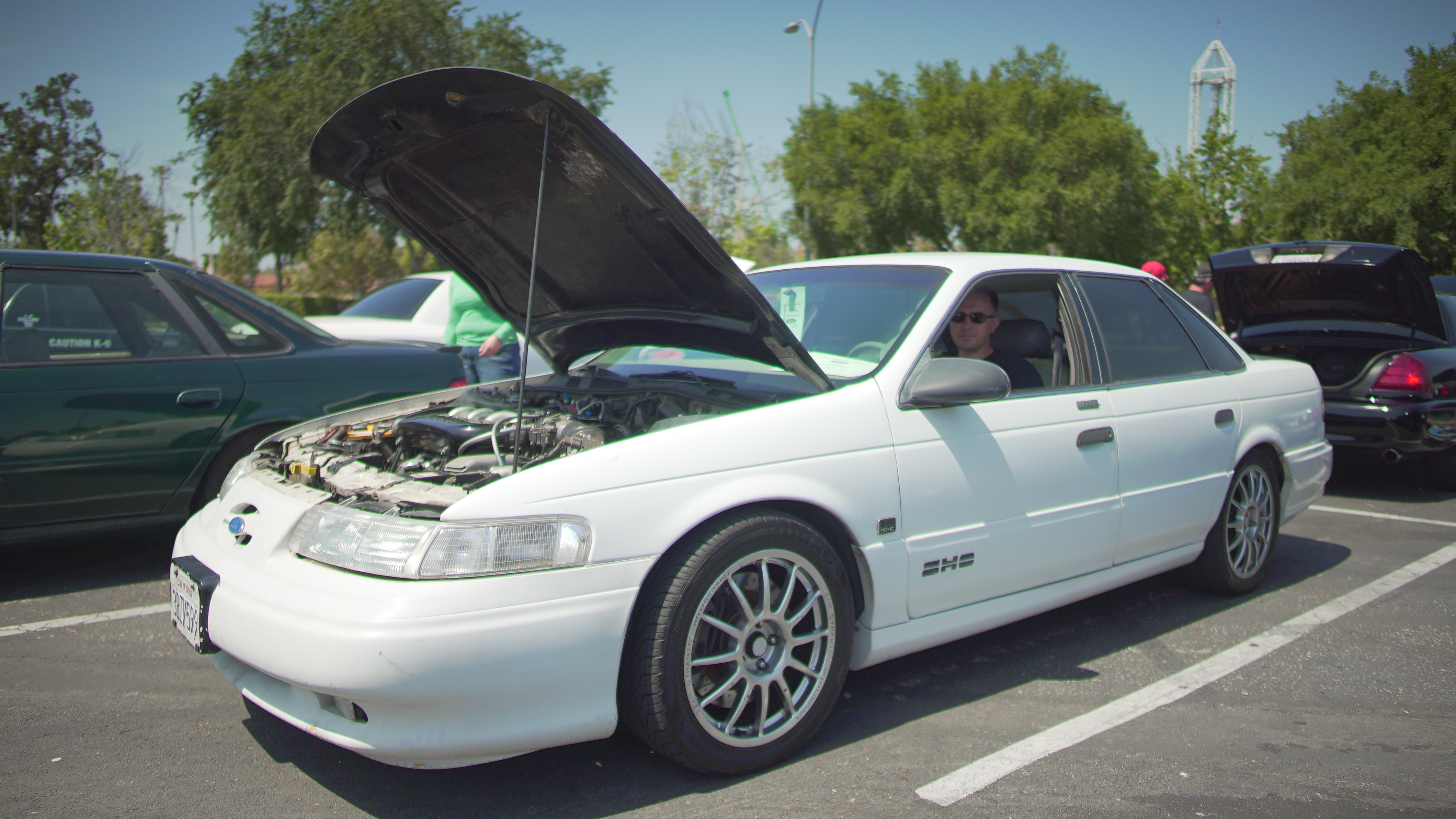 1995 Ford Taurus photo
