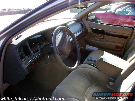 000_0063p.jpg Interior view of Ovie's ride