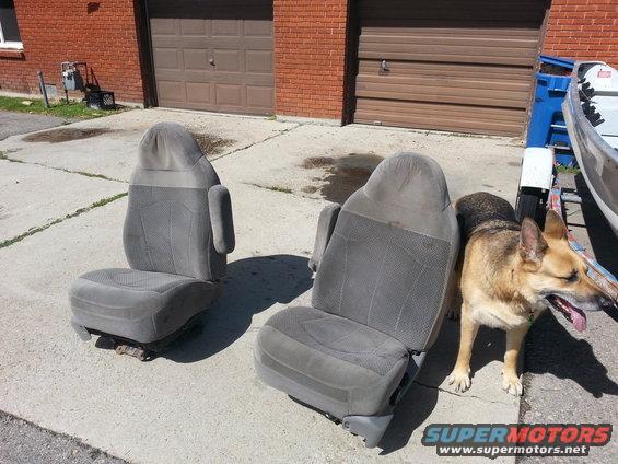20150513-11.03.30.jpg Two "new" seats.
Pulled them out of an early '80s Bronco, but they definitely weren't the originals.  Some I saw on Craigslist looked almost identical and said the were out of a 2000 F-150
