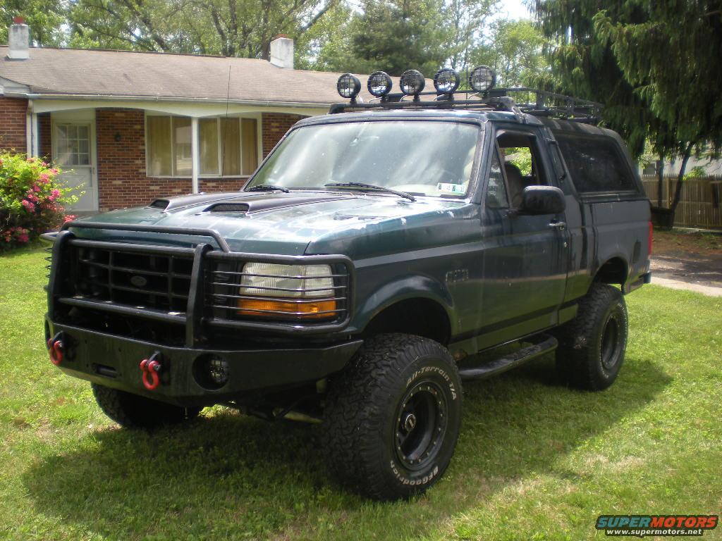 1993 Ford Bronco photo